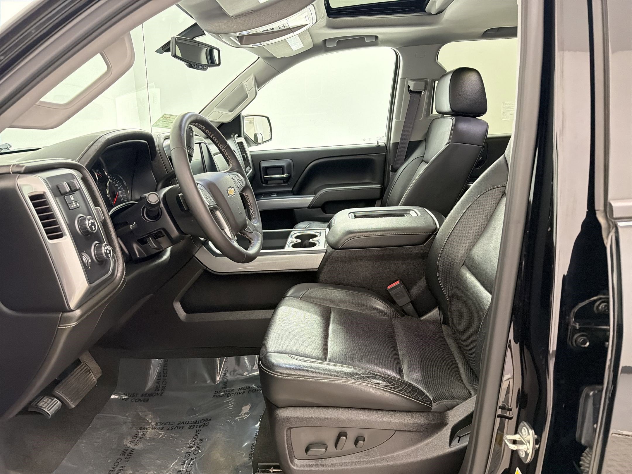 Used 2017 Chevrolet Silverado 1500 LTZ Z71 w/ LTZ Plus Package image 5