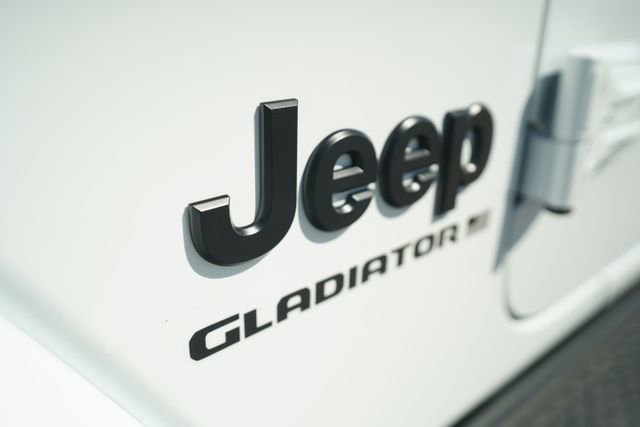 New 2025 Jeep Gladiator Sport image 37
