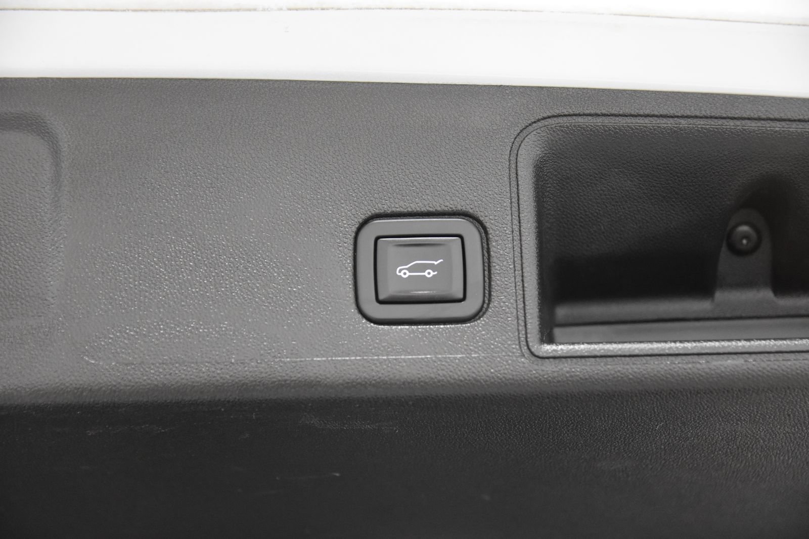 Used 2023 GMC Terrain SLT FWD image 39