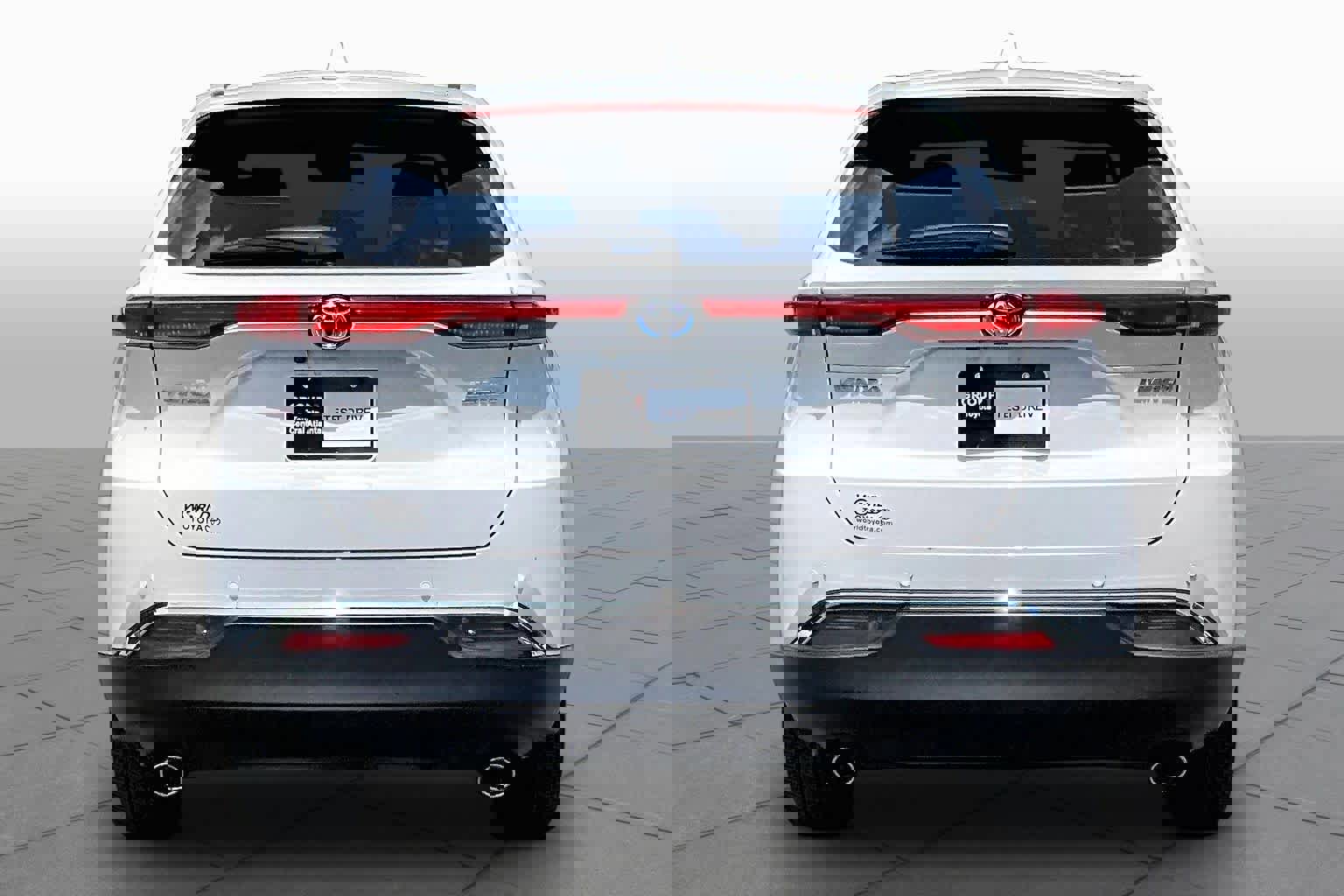 Certified 2024 Toyota Venza Limited AWD/4WD image 5