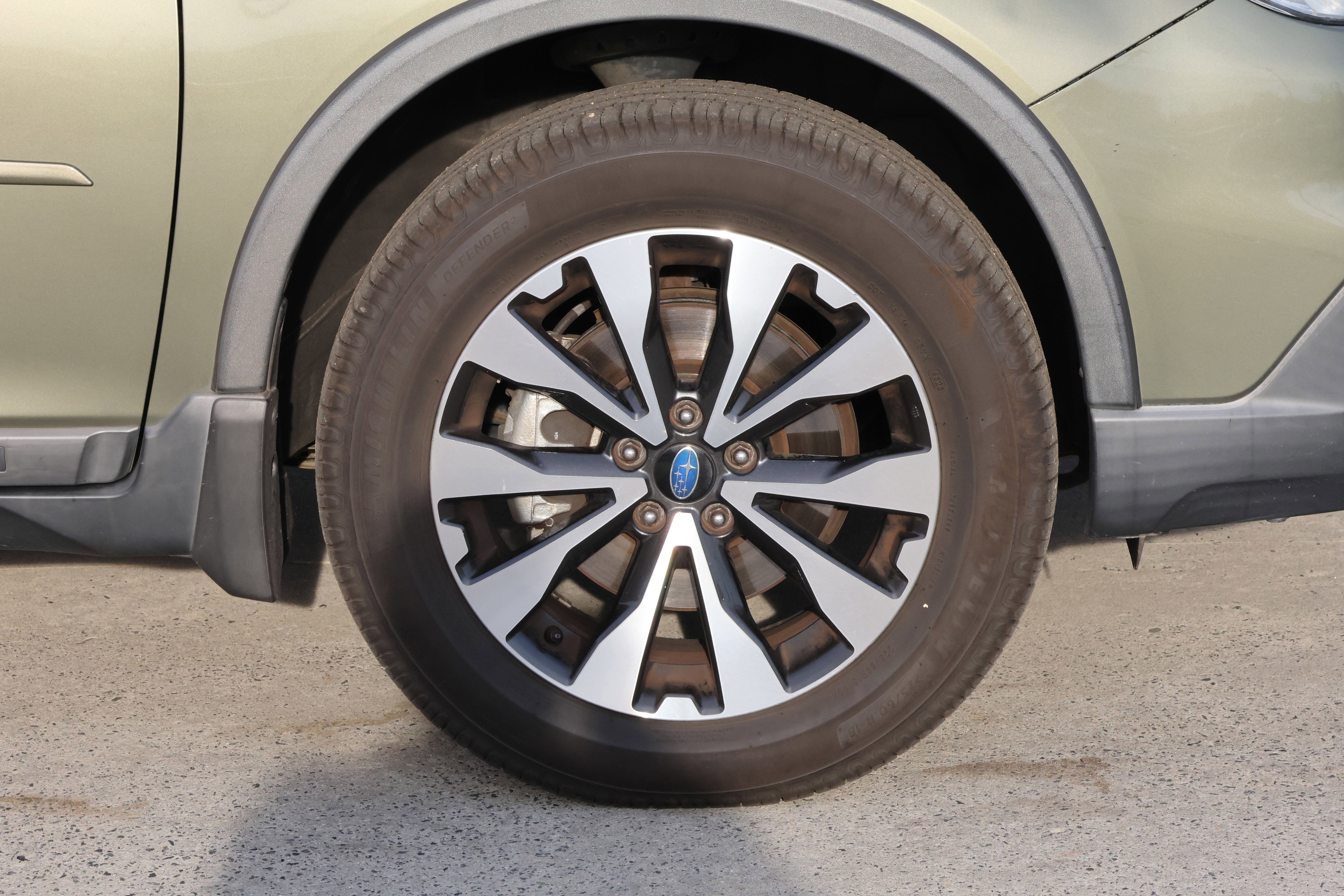 Used 2016 Subaru Outback 3.6R Limited image 11