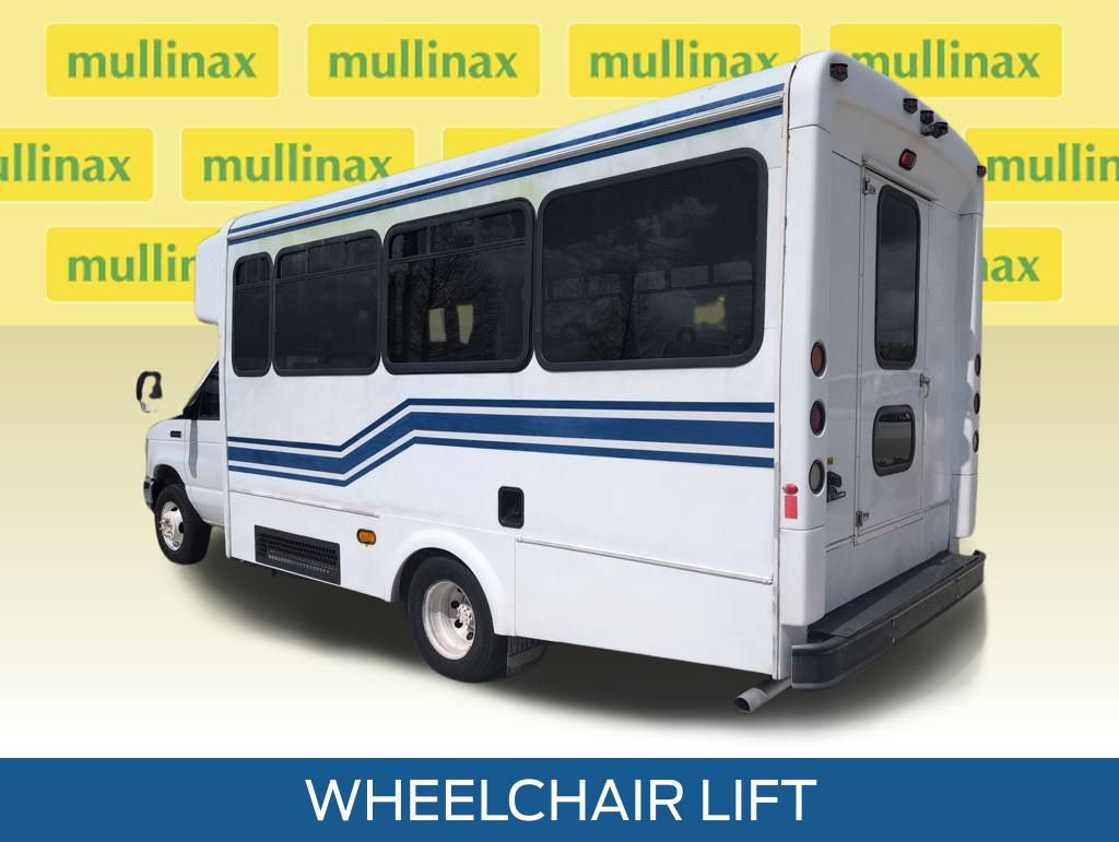 Used 2015 Ford E-450 and Econoline 450 Super Duty w/ Shuttle Bus Prep Package RWD image 8