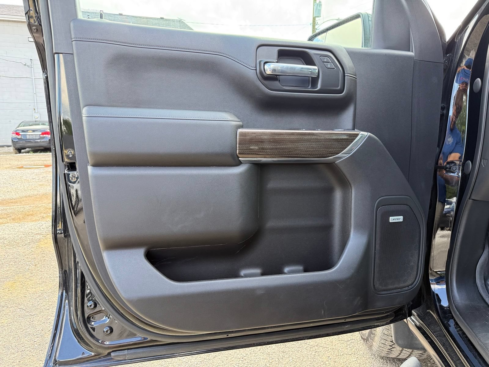 Used 2022 Chevrolet Silverado 1500 LT Trail Boss w/ Convenience Package II AWD/4WD image 17