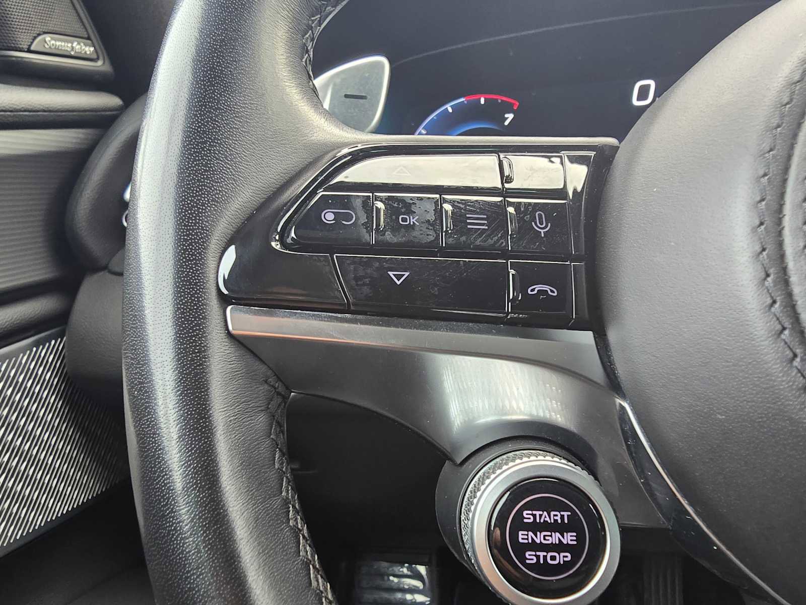 Used 2023 Maserati Grecale GT image 33