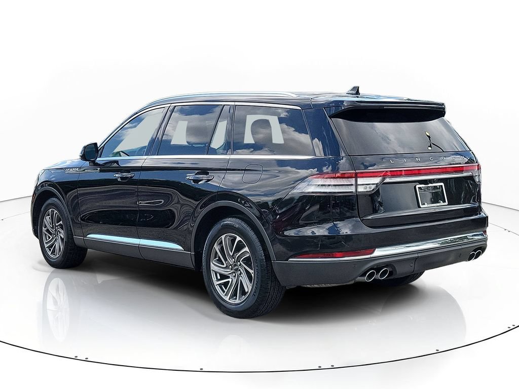 Certified 2023 Lincoln Aviator 2WD w/ Class IV Trailer Tow Package image 3