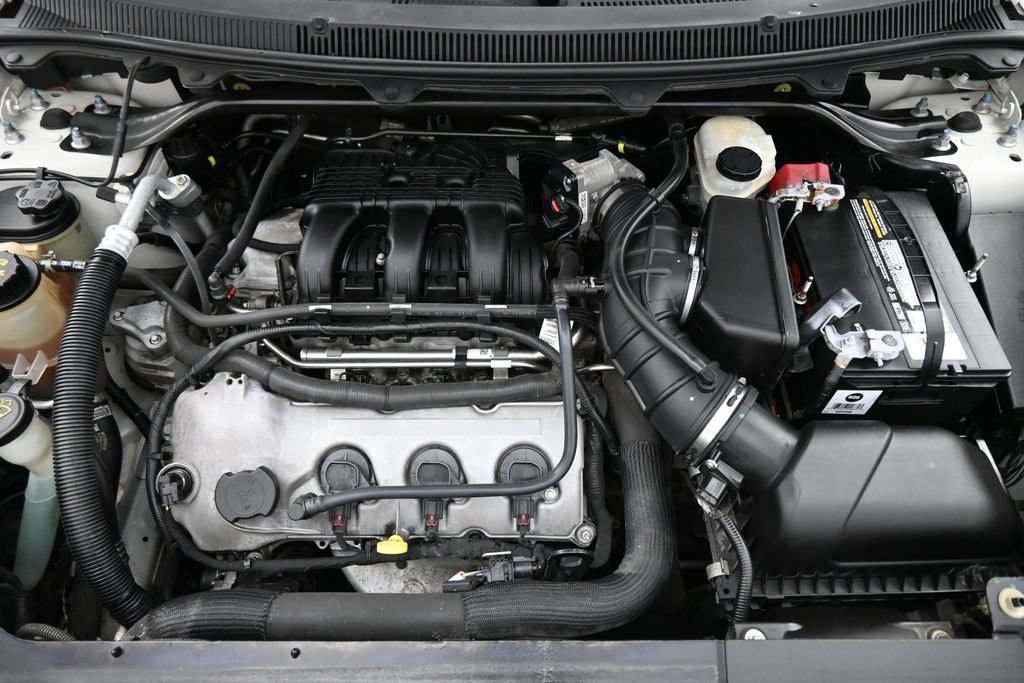 Used 2012 Ford Flex Limited FWD image 17