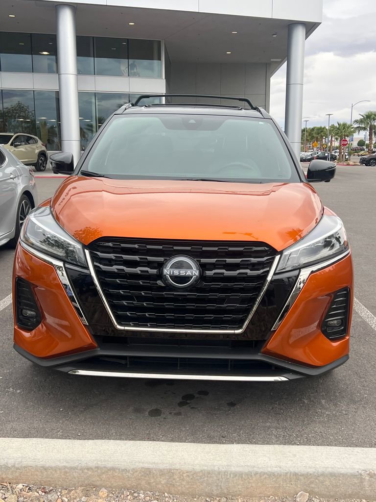 Used 2023 Nissan Kicks SR w/ SR Premium Package image 5