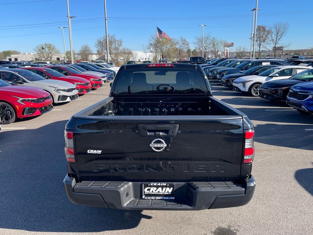Used 2023 Nissan Frontier S RWD image 8