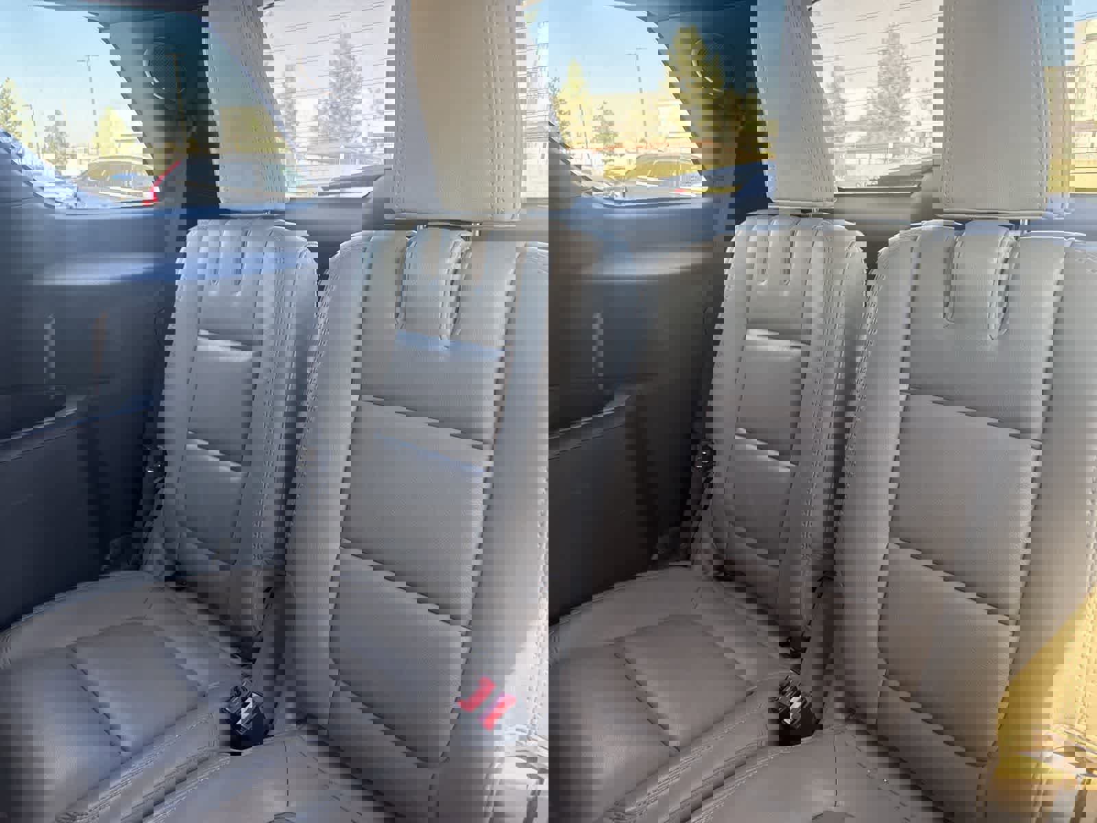 Used 2013 Ford Explorer Limited image 17