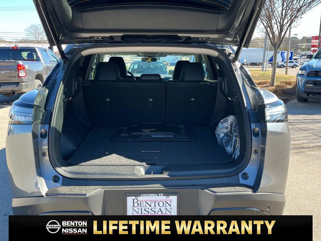 Certified 2025 Nissan Murano SV image 10
