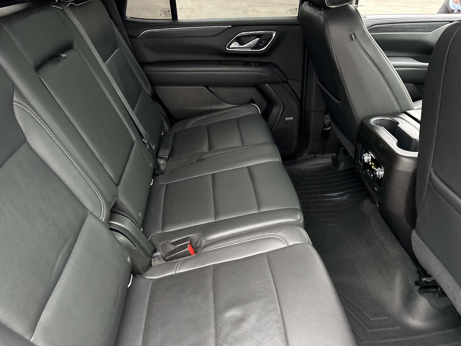 Used 2021 GMC Yukon SLT image 32