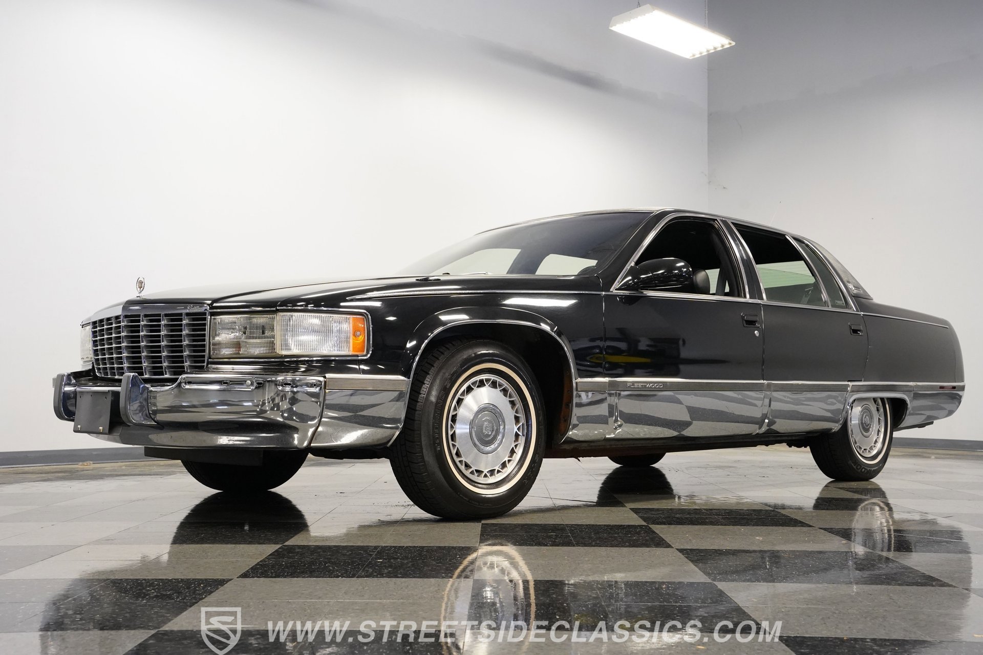 Used 1995 Cadillac Fleetwood Brougham RWD image 22