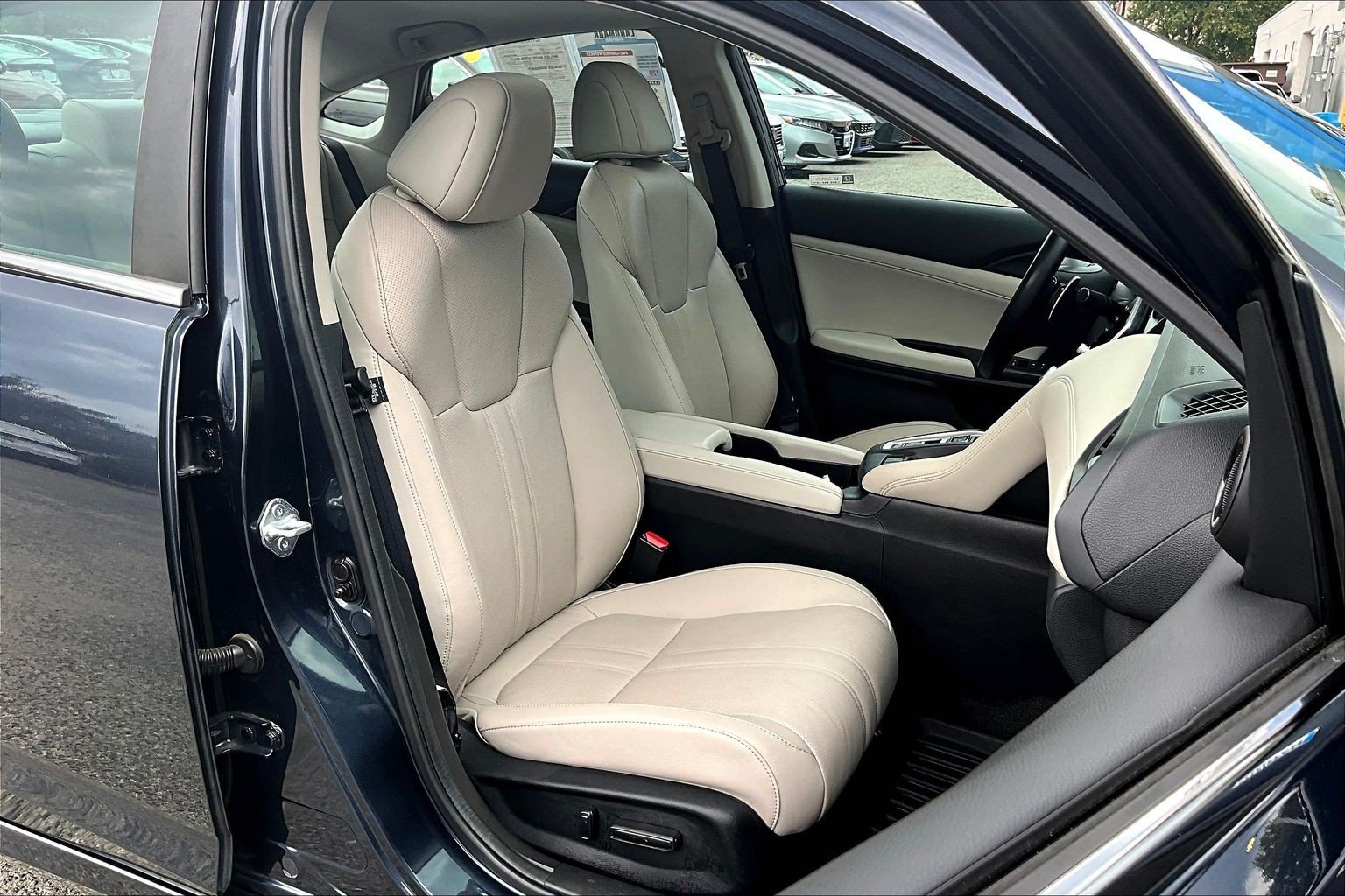 Used 2022 Honda Insight Touring image 7