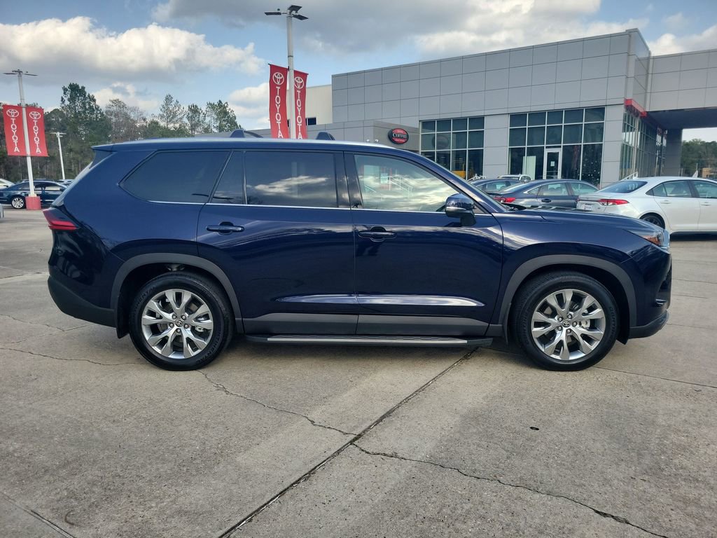 Used 2025 Toyota Grand Highlander Limited image 9