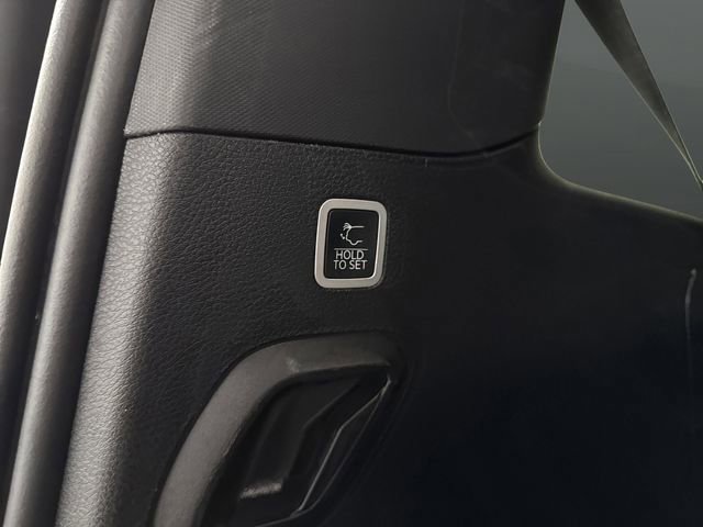 Certified 2024 Jeep Wagoneer Series II image 16