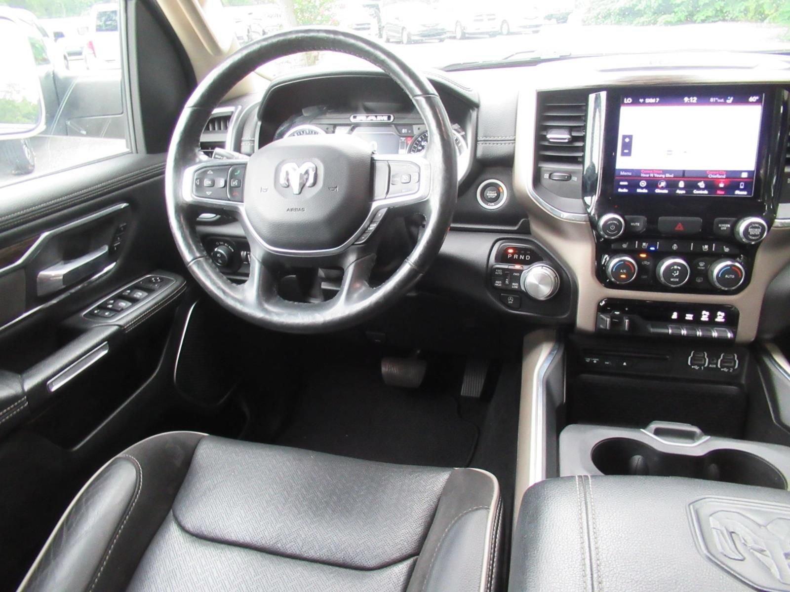 Used 2019 RAM 1500 Laramie AWD/4WD image 15