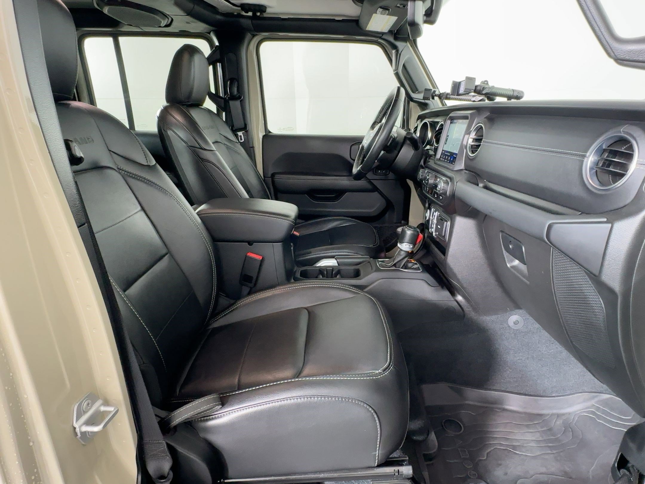 Used 2022 Jeep Gladiator Overland w/ Popular Equipment Package image 30