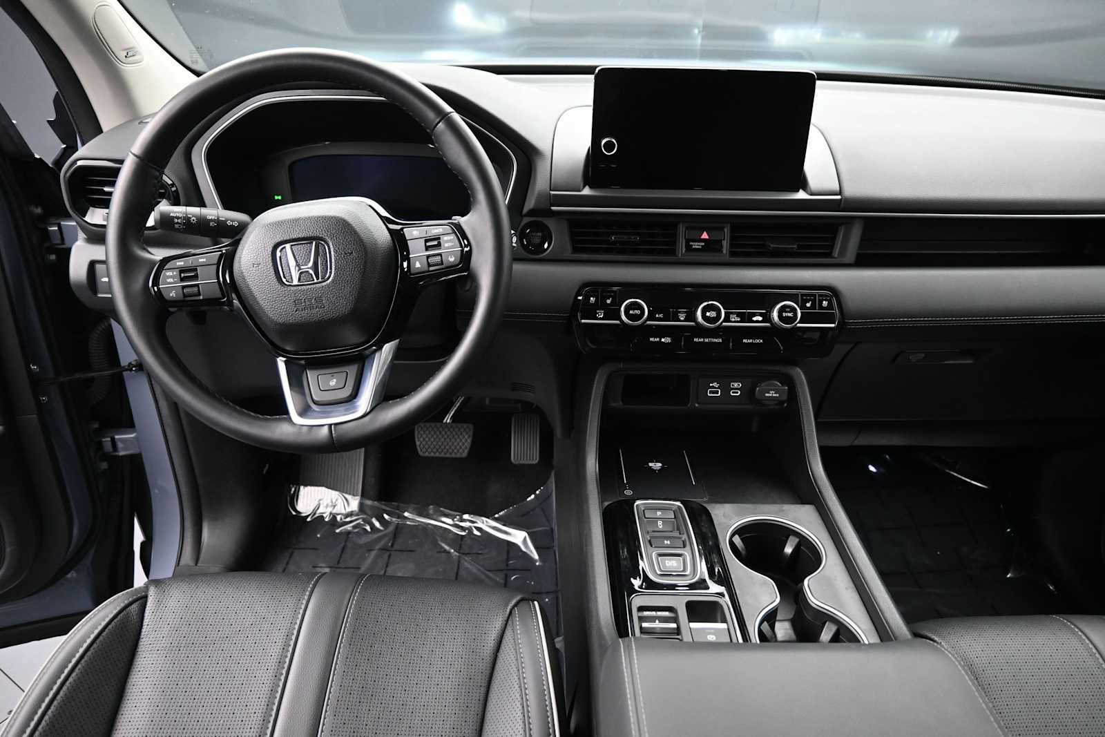 Used 2024 Honda Pilot Elite image 16
