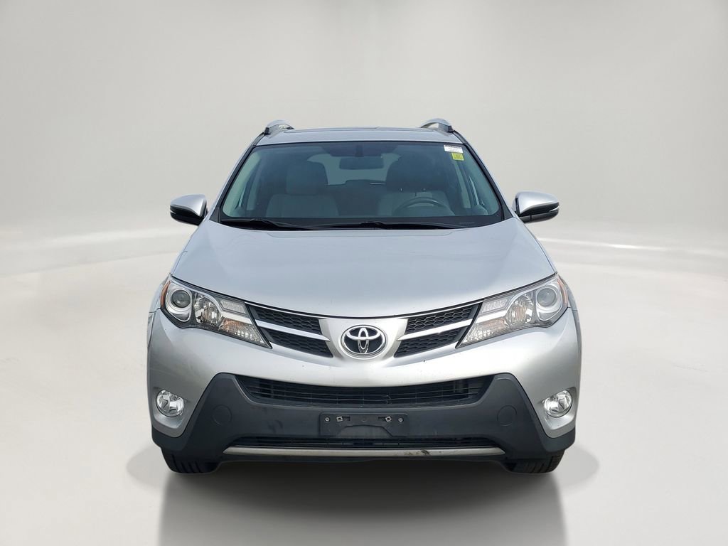 Used 2013 Toyota RAV4 XLE FWD image 2
