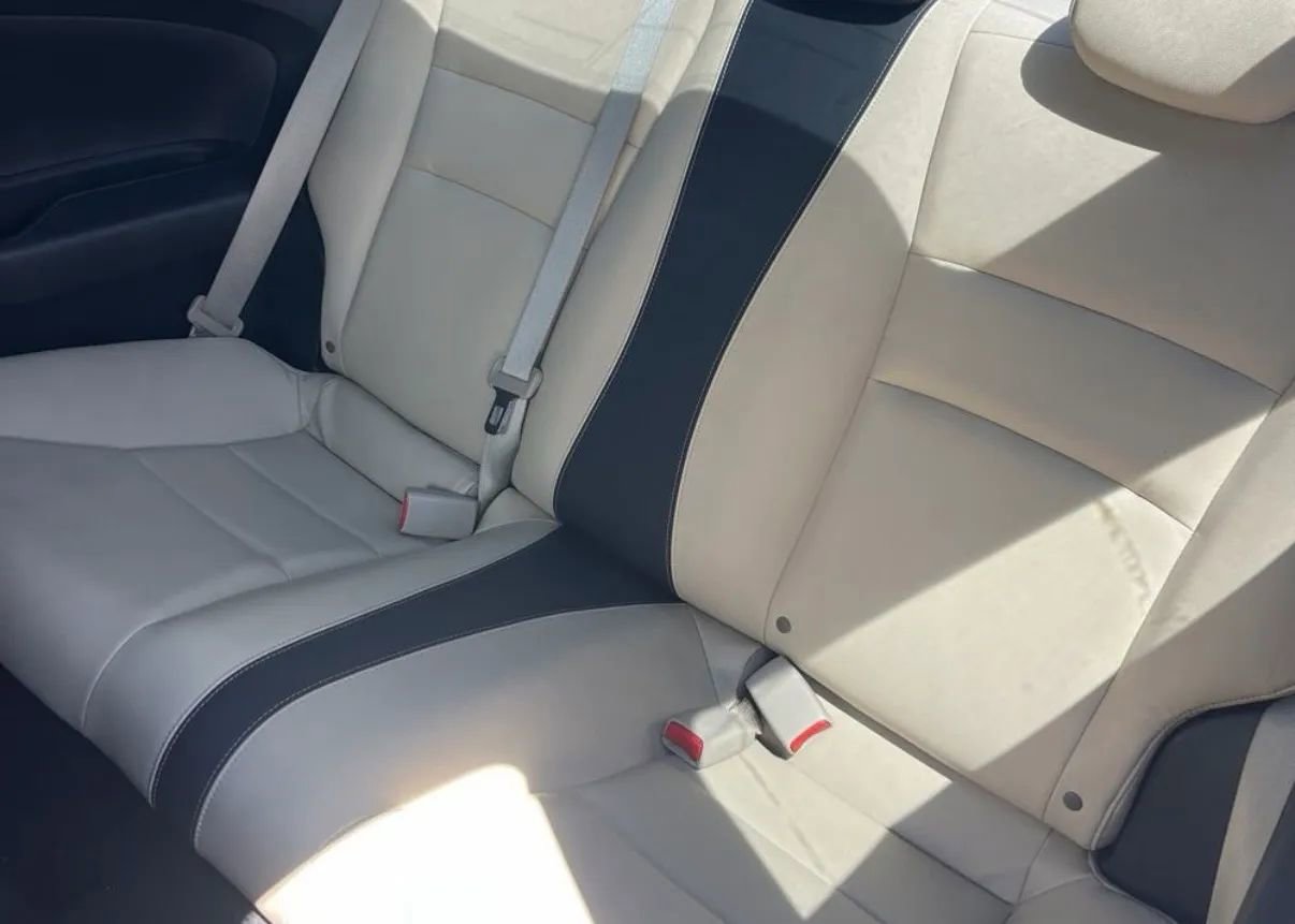 Used 2017 Honda Accord EX-L image 6