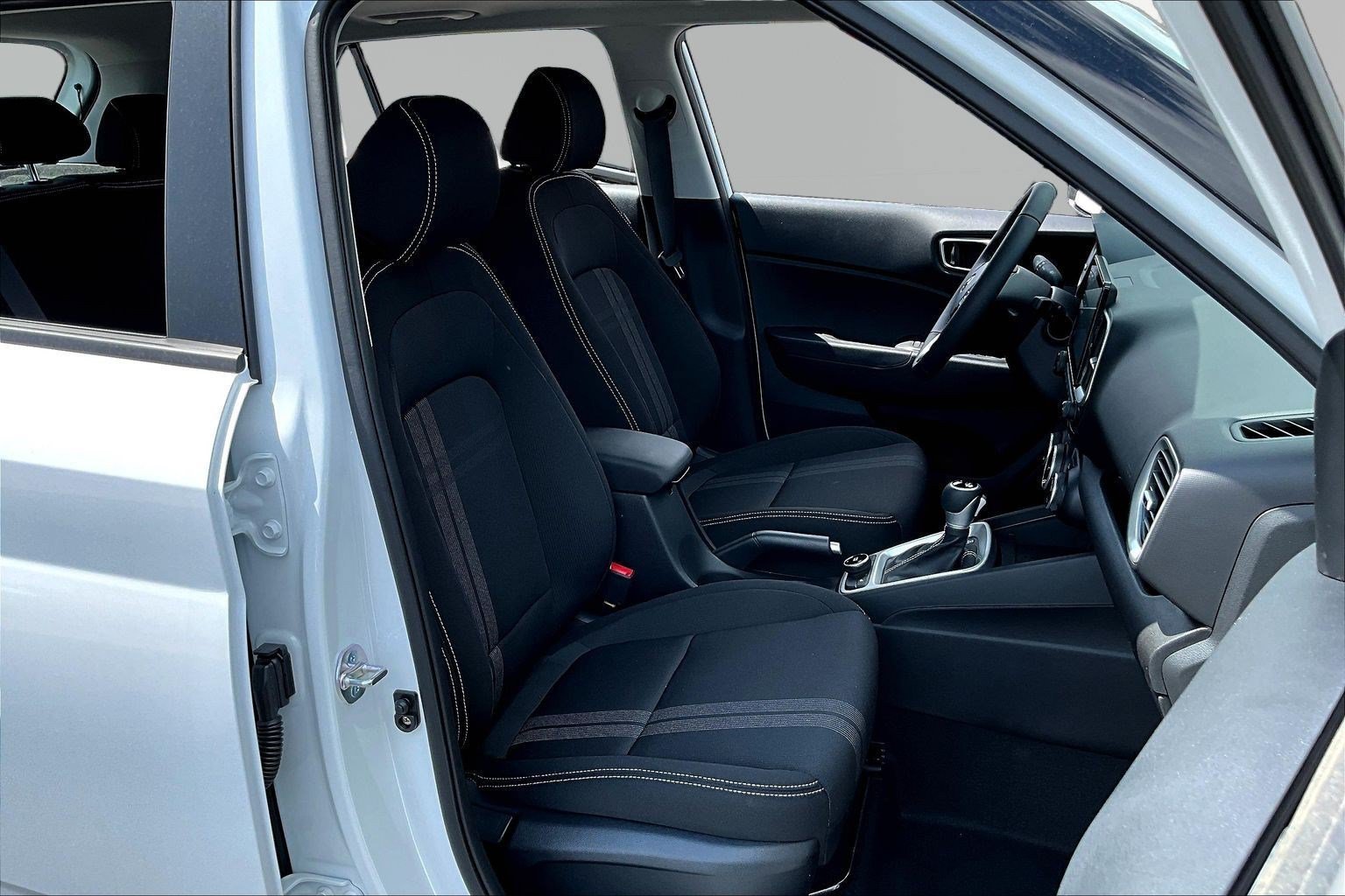 New 2026 Hyundai Venue SEL FWD image 19