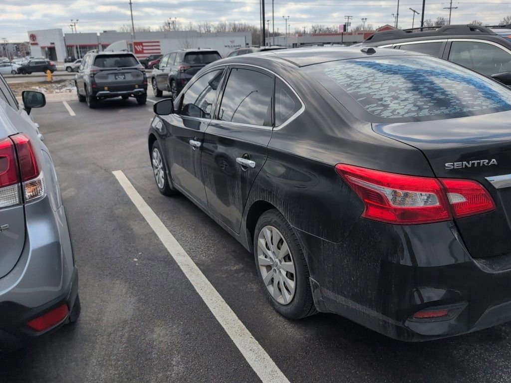 Used 2016 Nissan Sentra SV image 4