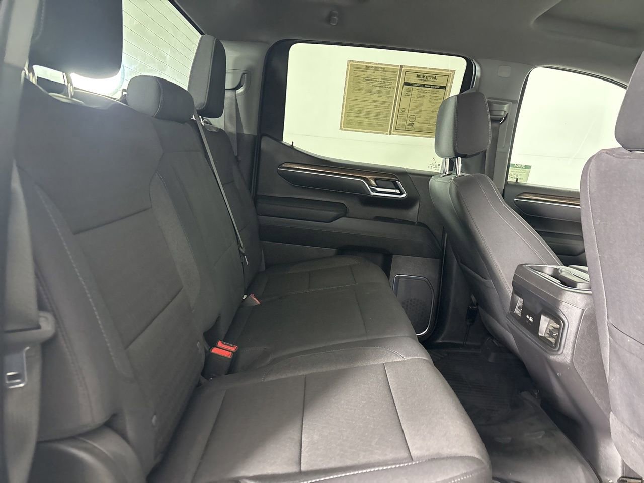 Used 2025 Chevrolet Silverado 1500 LT image 25