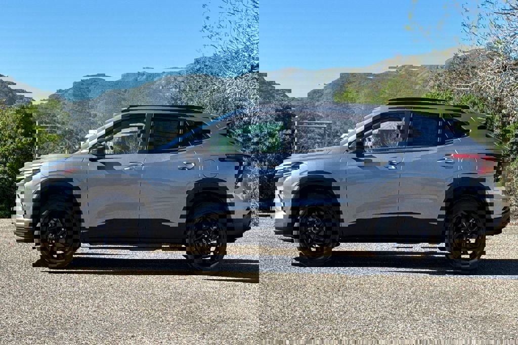 New 2026 Chevrolet Trax LT w/ Sunroof Package image 7