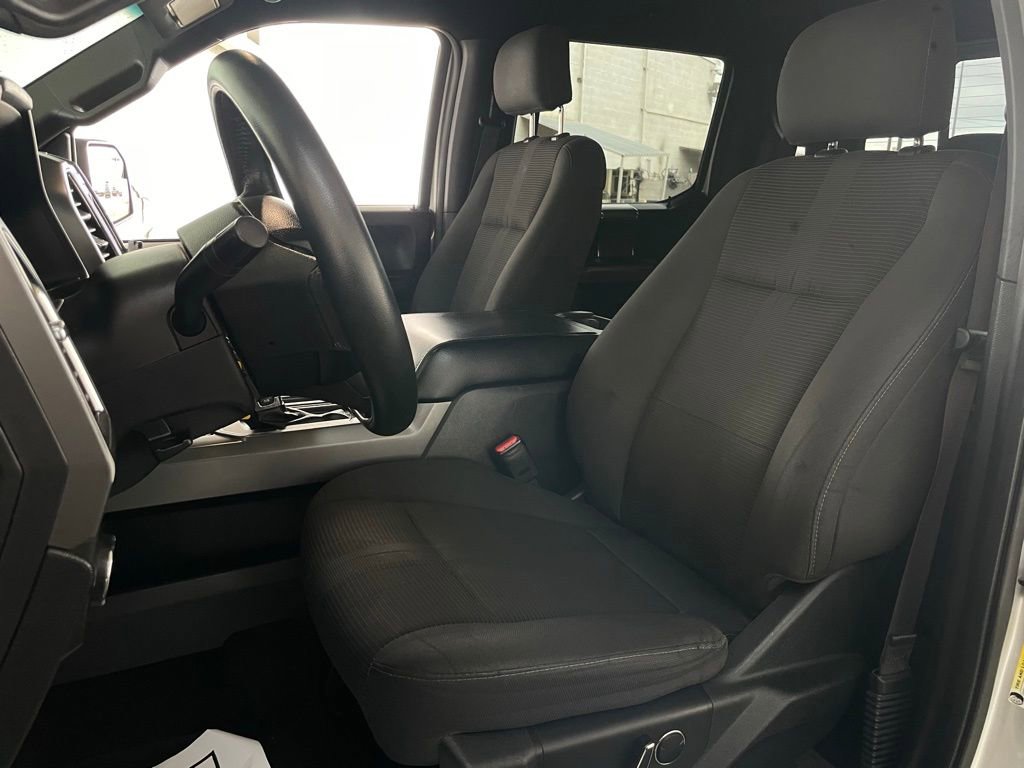Used 2016 Ford F150 XLT w/ Equipment Group 302A Luxury RWD image 19