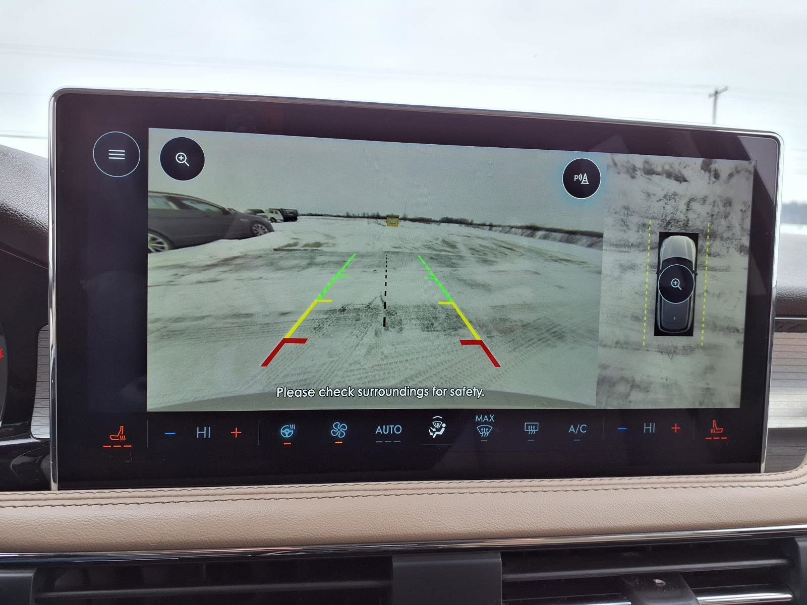 Used 2024 Lincoln Corsair Premiere w/ Equipment Group 101A image 17