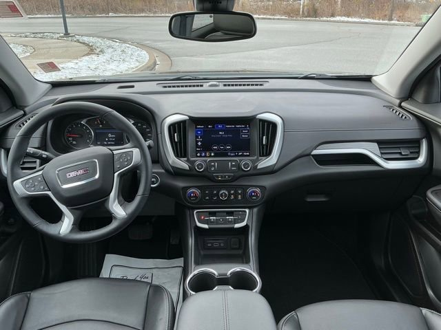 Used 2024 GMC Terrain SLT image 24