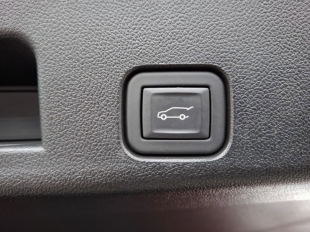 Used 2024 Chevrolet Traverse Z71 w/ Enhanced Driving Package image 31