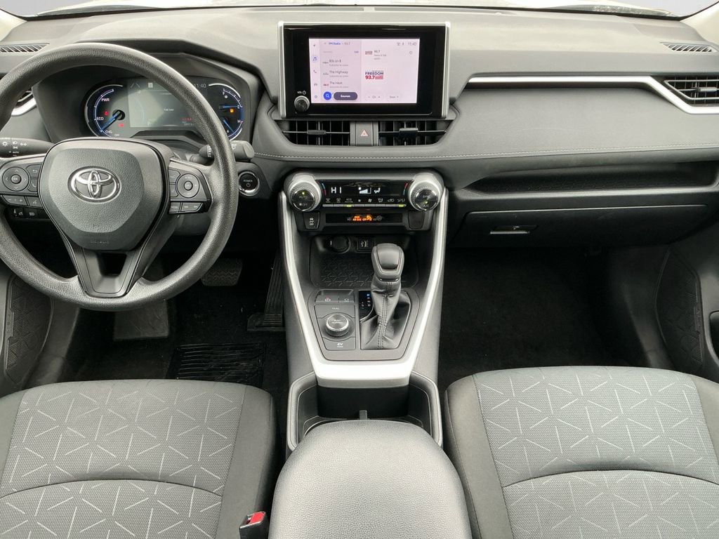 Used 2024 Toyota RAV4 XLE image 10