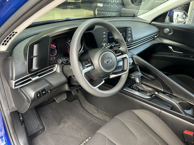 Used 2023 Hyundai Elantra SEL FWD image 12