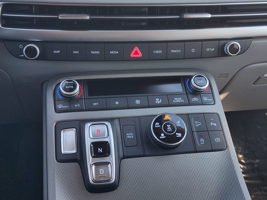 Used 2024 Hyundai Palisade SE image 19