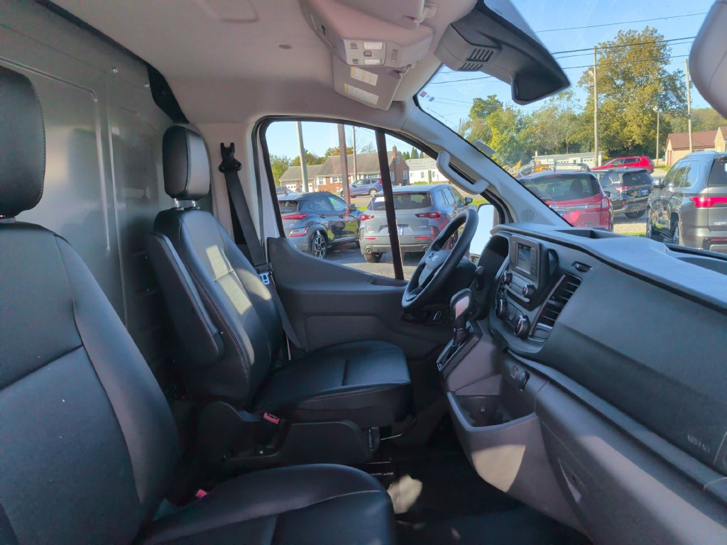 Certified 2024 Ford Transit 150 Low Roof RWD image 11