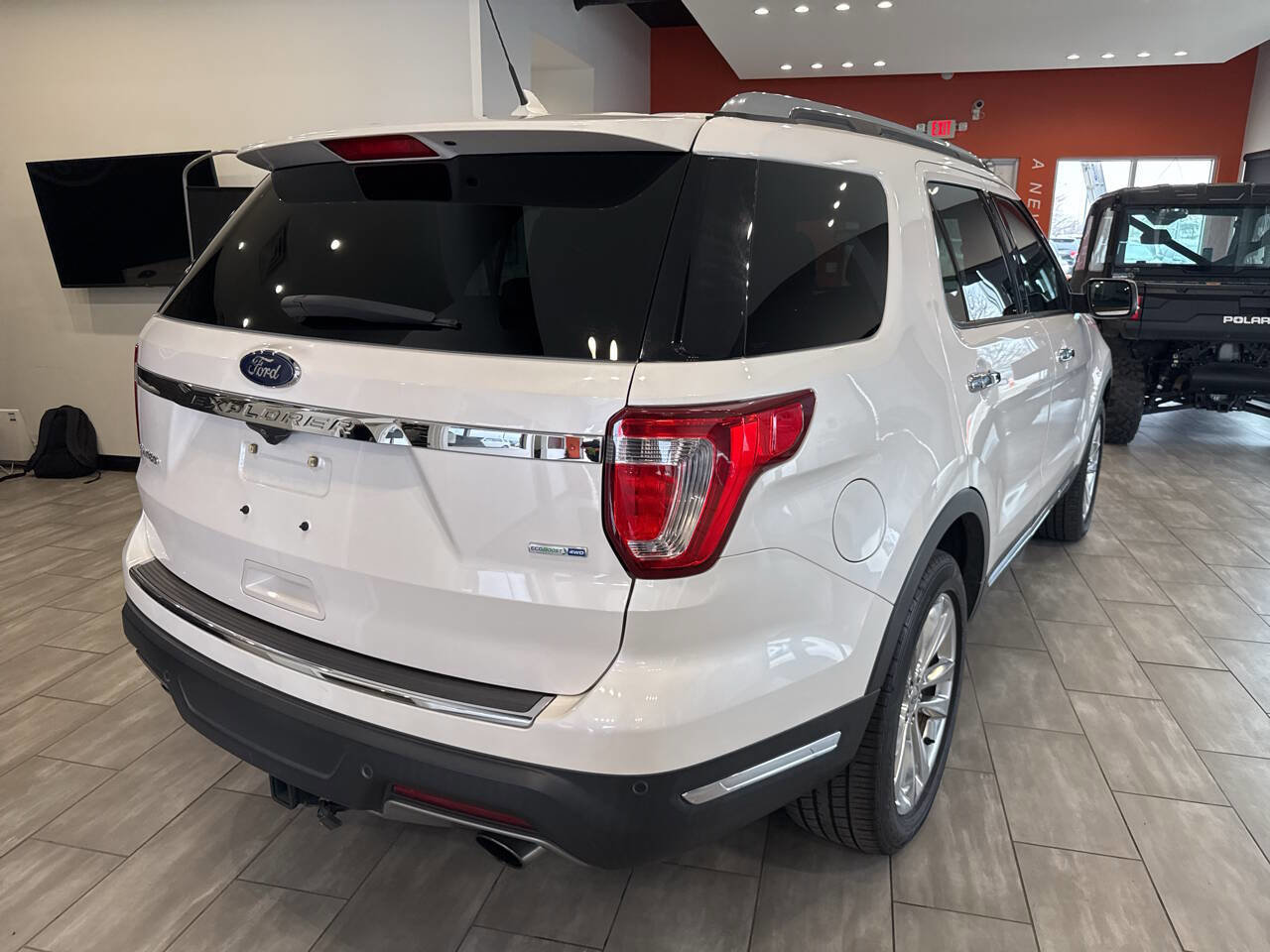 Used 2018 Ford Explorer Limited image 11