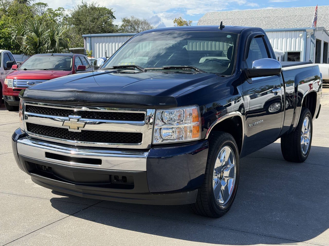 Used 2011 Chevrolet Silverado 1500 LT RWD image 4