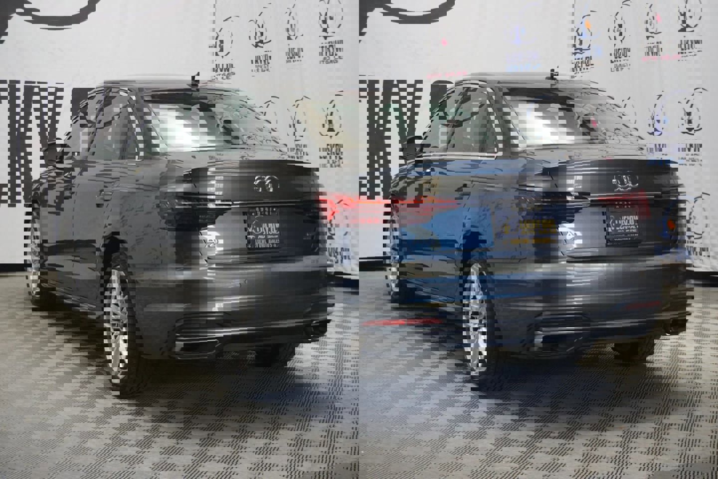 Used 2021 Audi A4 2.0T Premium w/ Convenience Package image 4