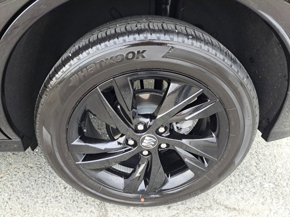 Certified 2024 Buick Encore GX Sport Touring w/ Comfort Package image 21