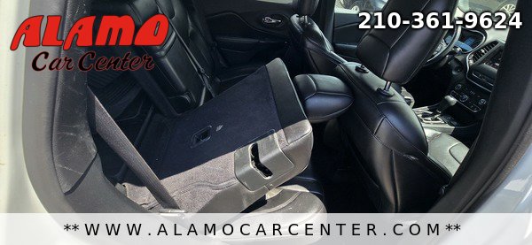 Used 2019 Jeep Cherokee Latitude Plus FWD image 22