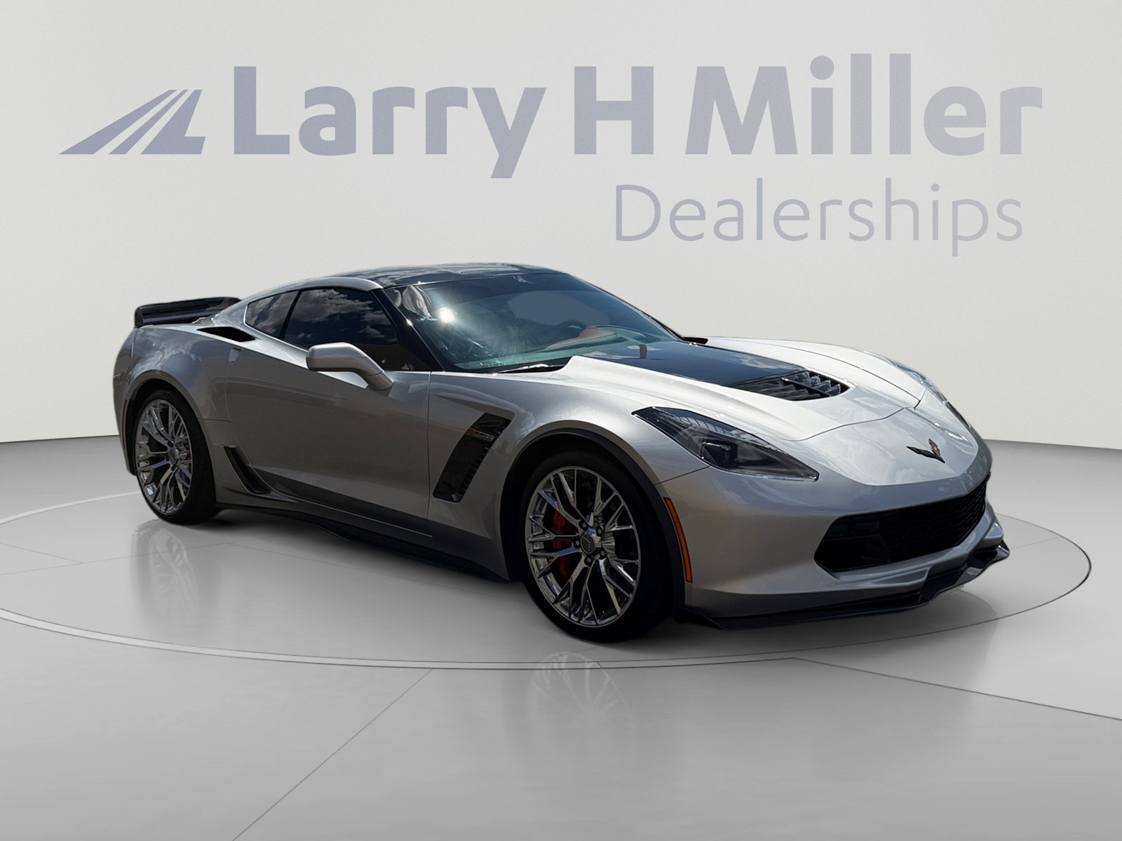 Used 2016 Chevrolet Corvette Z06 w/ 3LZ Preferred Equipment Group RWD image 7