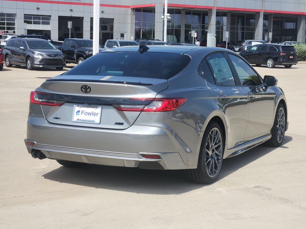 New 2026 Toyota Camry Hybrid FWD image 5