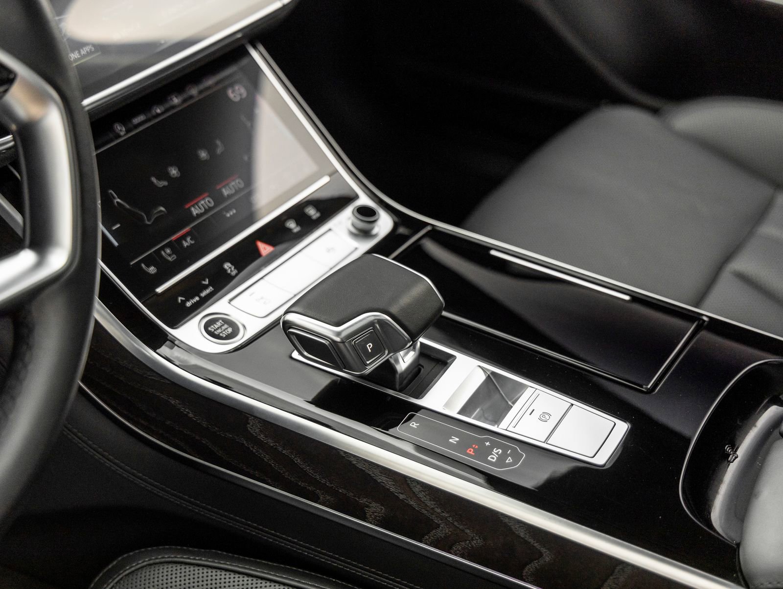 Used 2022 Audi A8 L 3.0T image 25