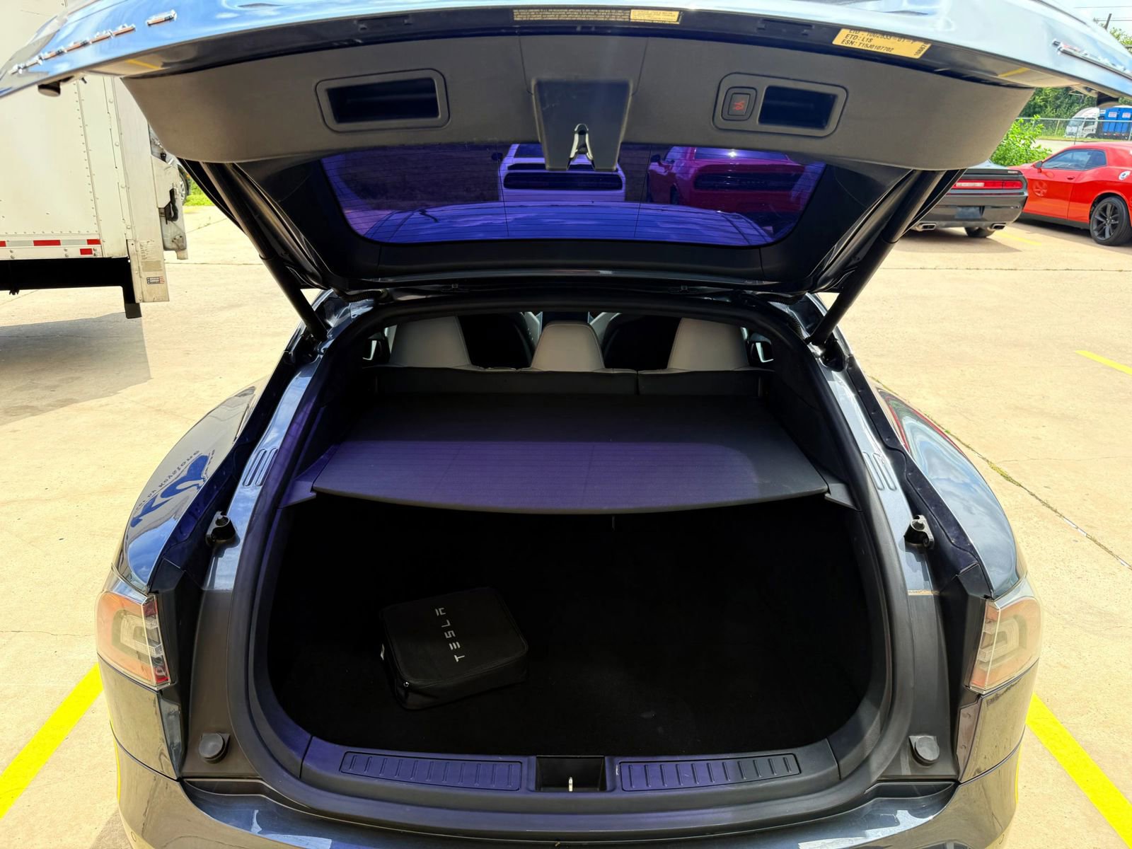 Used 2015 Tesla Model S 90D image 15