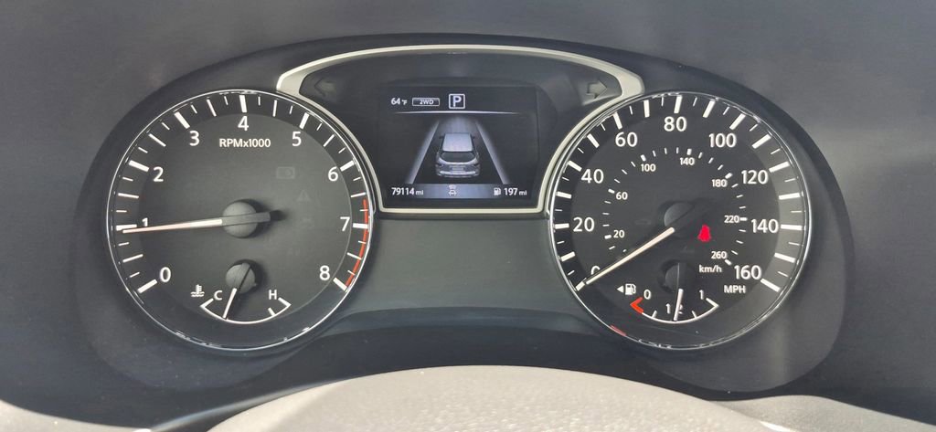 Used 2018 Nissan Pathfinder SV AWD/4WD image 7