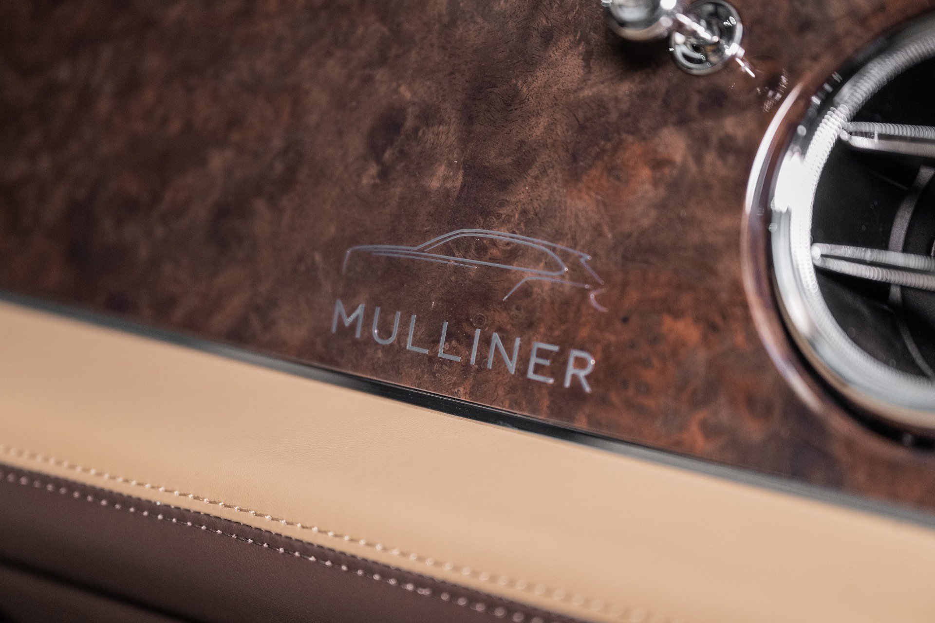 New 2025 Bentley Bentayga Extended Wheelbase image 59