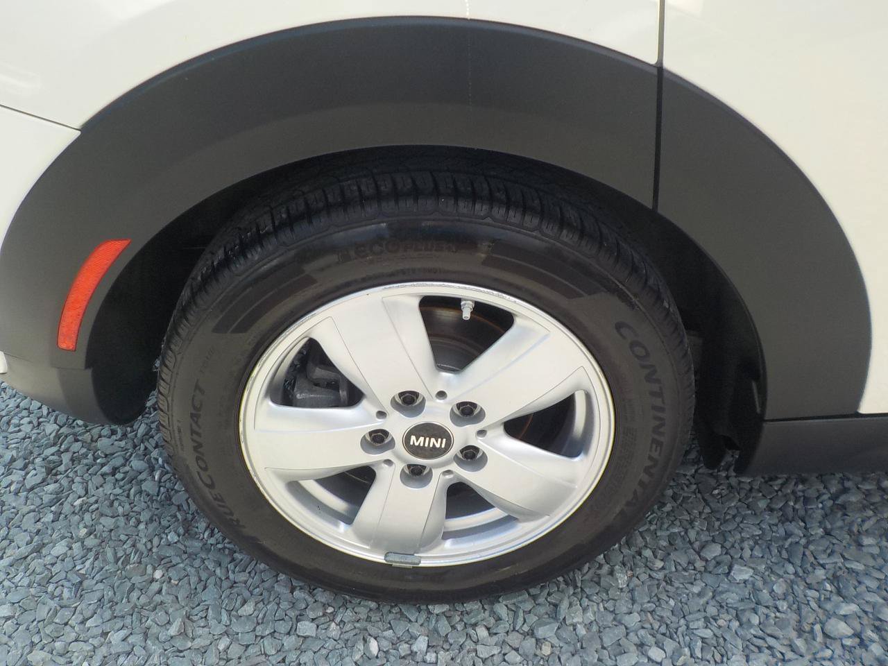 Used 2016 MINI Cooper 4-Door Hardtop FWD image 27