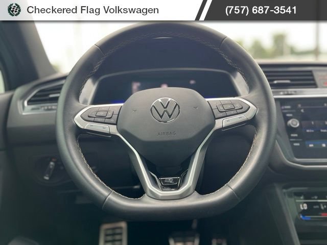 Used 2023 Volkswagen Tiguan SE R-Line FWD image 34
