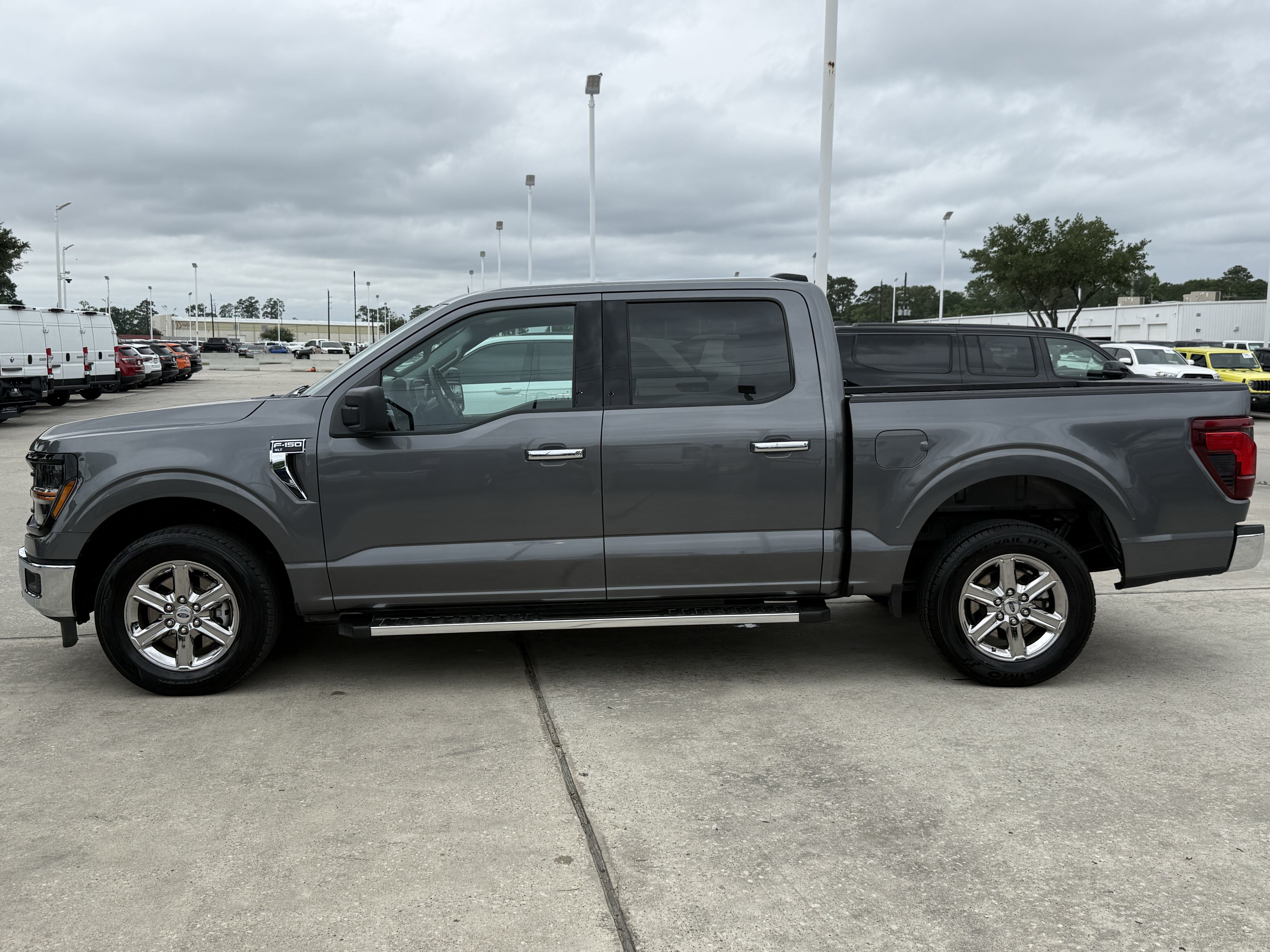 Used 2025 Ford F150 XLT w/ Equipment Group 301A Standard RWD image 9